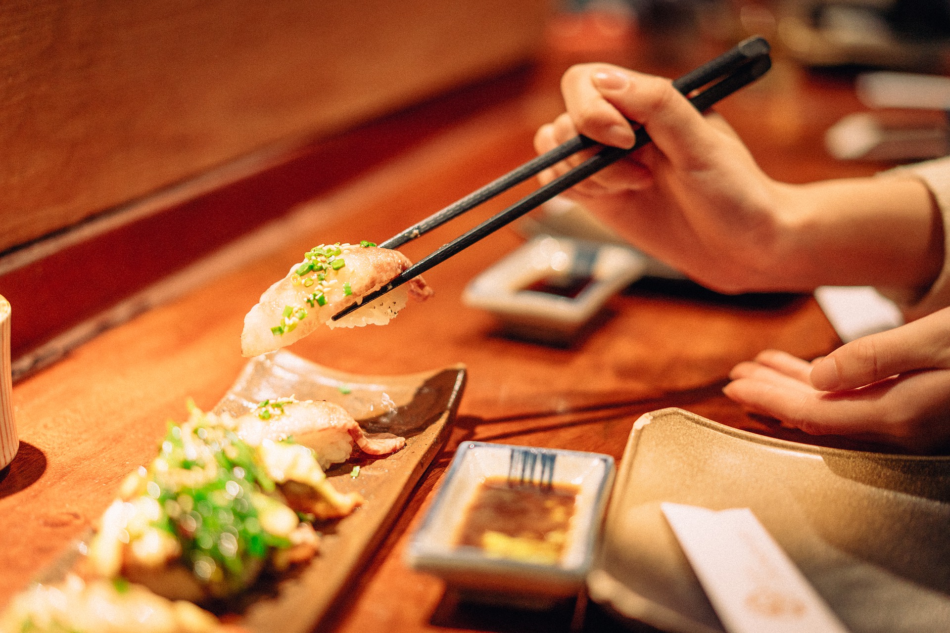 Ini 4 Makanan Korea dan Jepang Yang Tampak Mirip