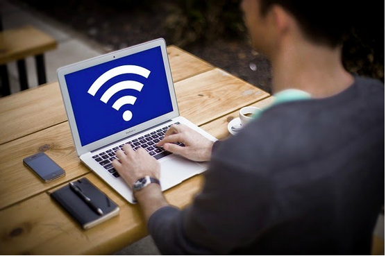 Kelebihan Menggunakan Travel Wifi untuk Traveling ke Luar Negeri