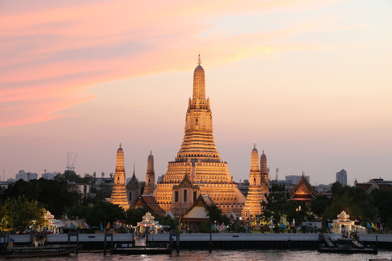 Contoh Itinerary Bangkok 4 Hari 3 Malam dengan Biaya Murah