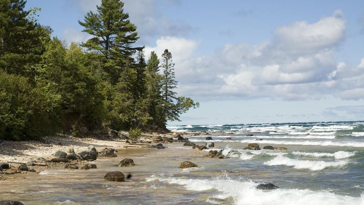 7 Danau Terbesar di Amerika Sebagai Ide Wisata Alam