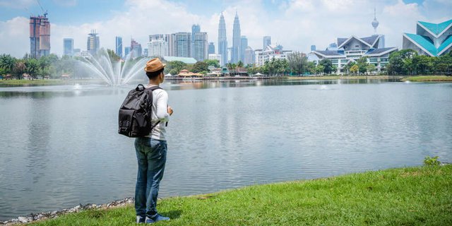 Tips Traveling ke Malaysia untuk Liburan Backpacker Murah