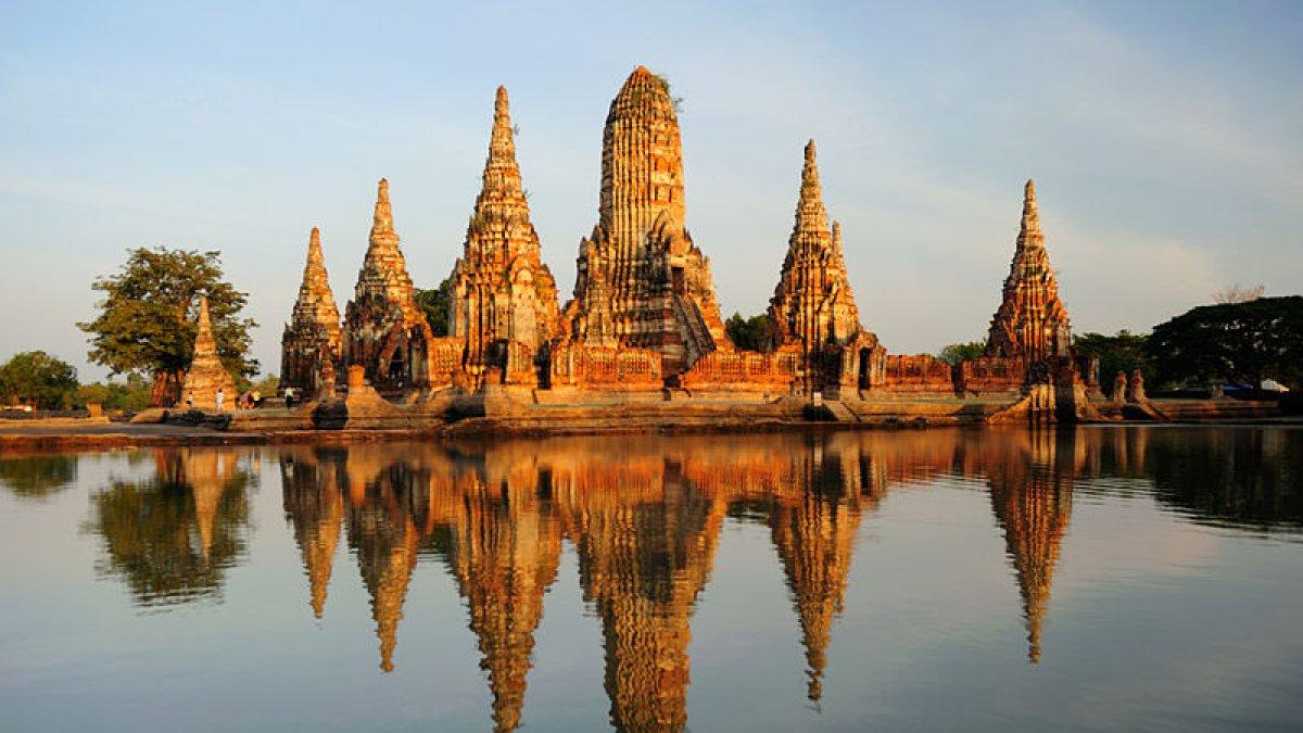 Menjelajahi Sejarah Kota Kuno  Ayutthaya di Thailand