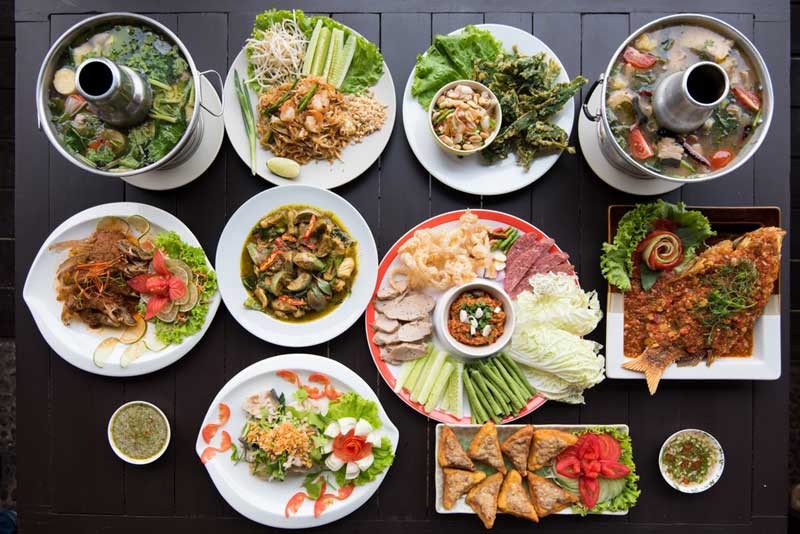 10 Restoran Makanan Halal Wajib Dicoba di Thailand