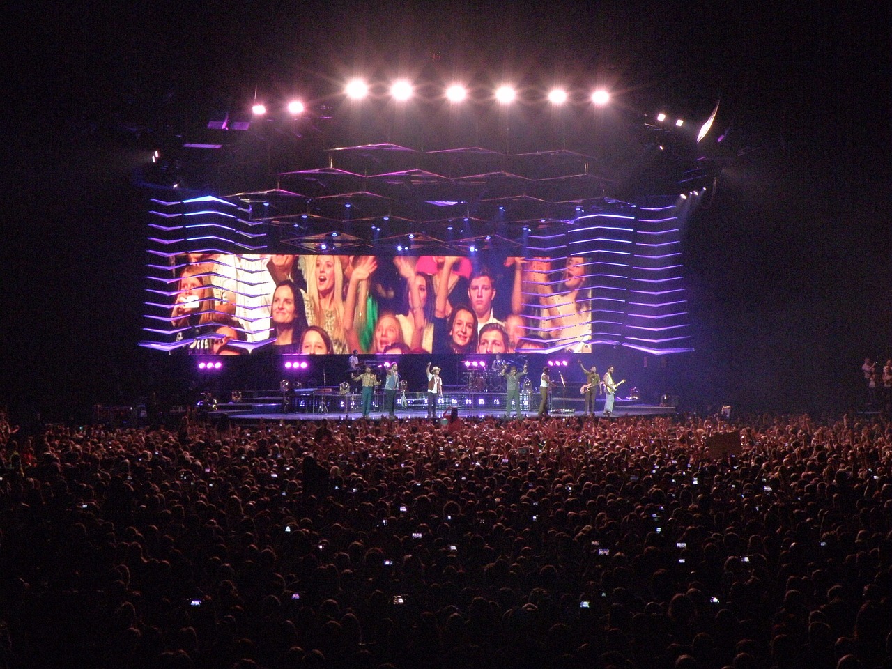 Konser Bruno Mars di Singapore 2024 & Informasi yang Harus Kamu Ketahui